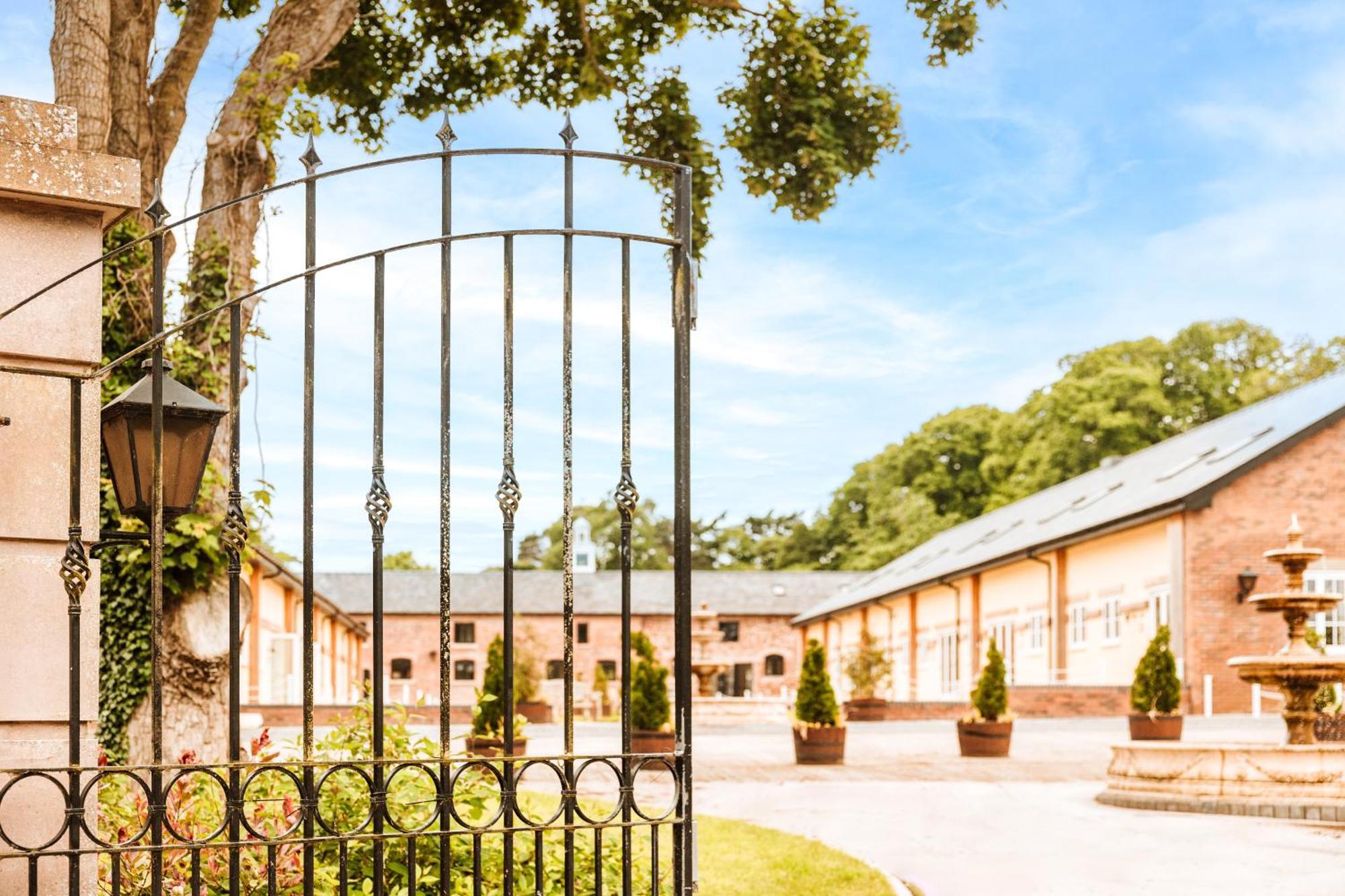 Tedsmore Apartments Oswestry Exterior photo